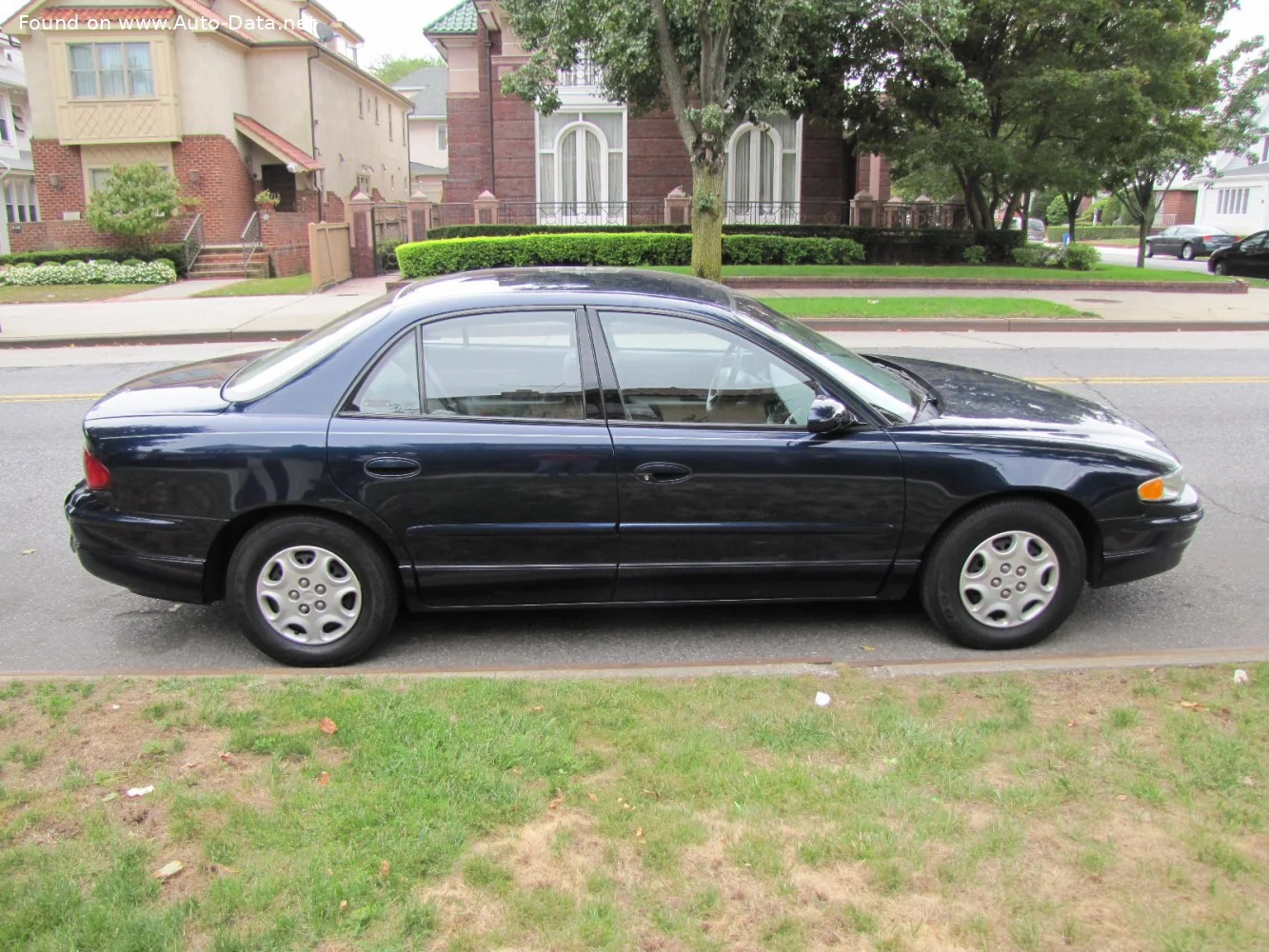 Buick Regal 3.8 V6 (197 Hp) Automatic1997 - 2004 thumbnail 3