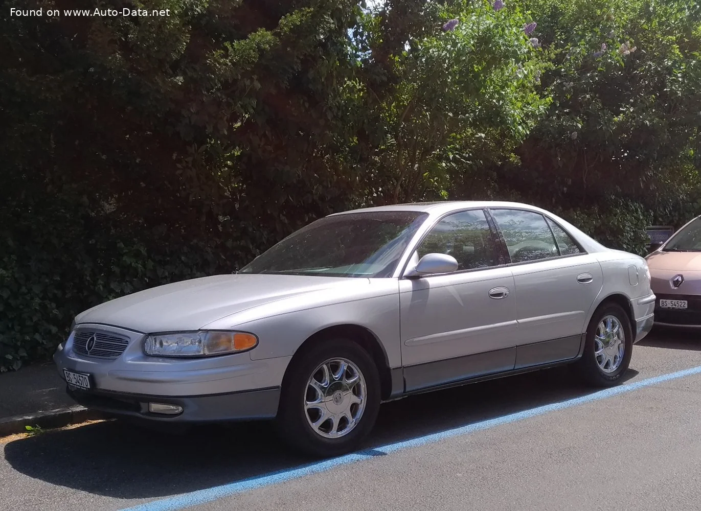 Buick Regal 3.8 V6 (197 Hp) Automatic1997 - 2004 thumbnail 6