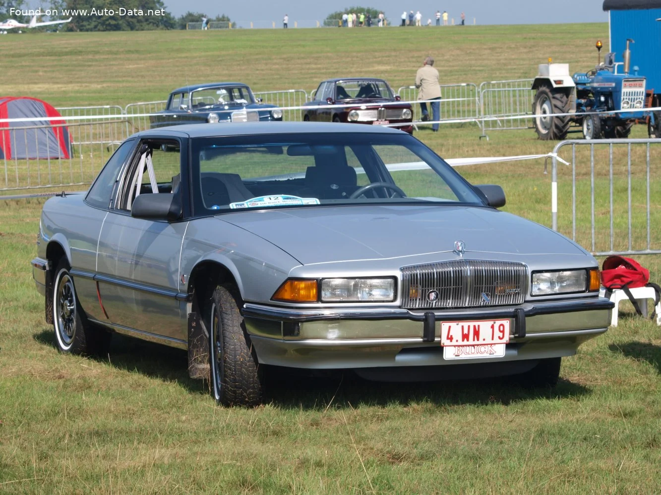 Buick Regal 2.8 V6 (127 Hp) Automatic1988 - 1996 - 1