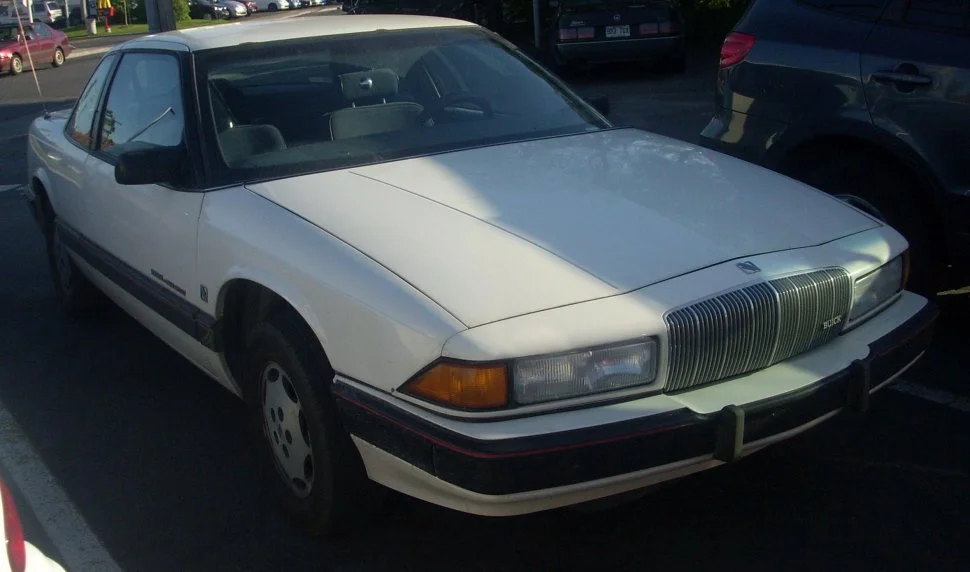 Buick Regal 2.8 V6 (127 Hp) Automatic1988 - 1996 thumbnail 2