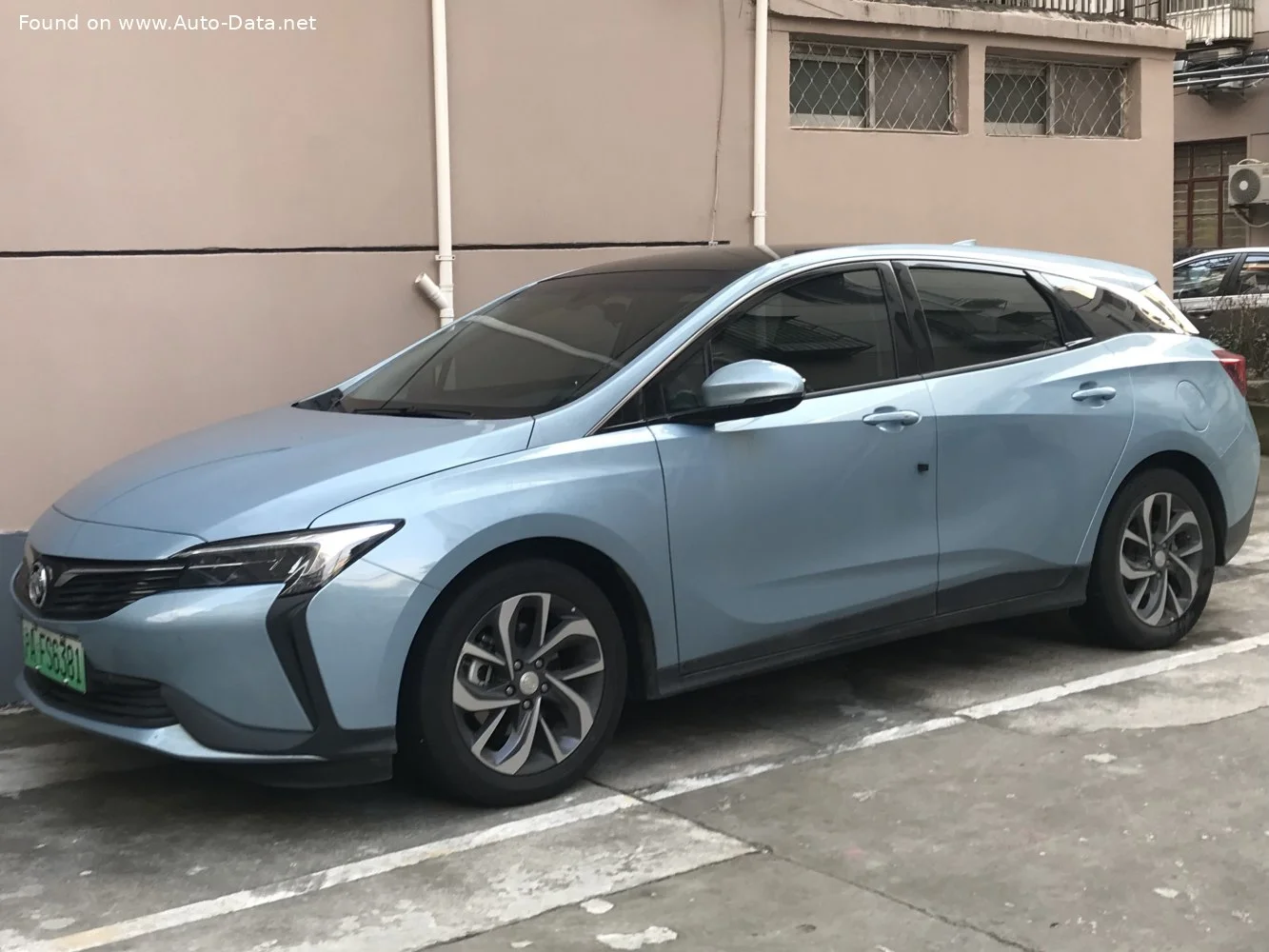 Buick Velite 6 1.5 DVVT (184 Hp) Plug-in Hybrid E-CVT2021 - thumbnail 2