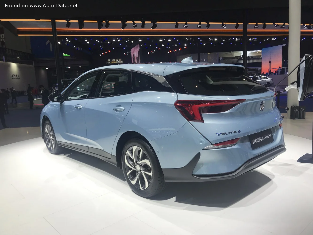 Buick Velite 6 35 kWh (116 Hp)2019 - 2021 thumbnail 2