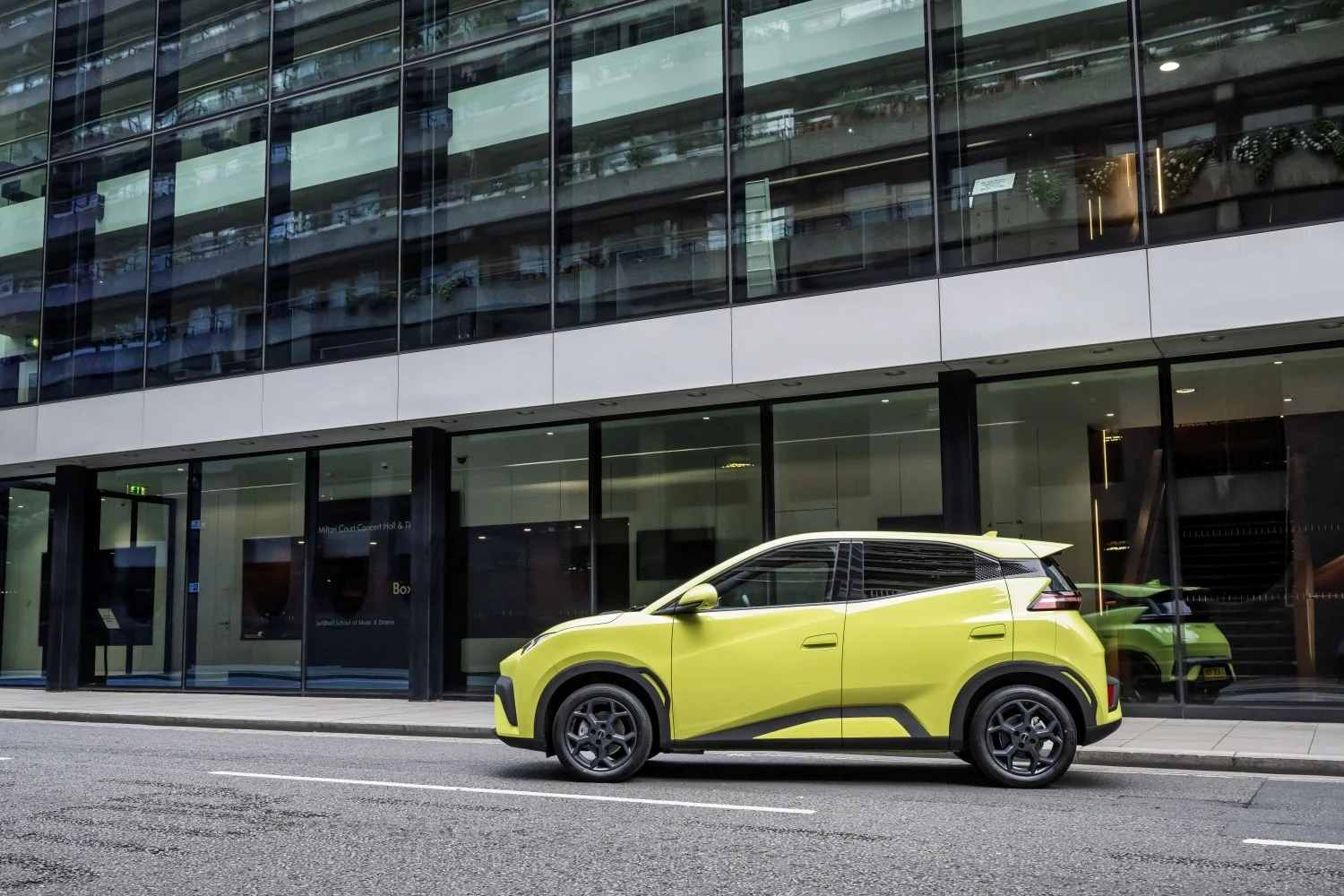 BYD Dolphin Surf 30 kWh (88 Hp) Electric2025 - thumbnail 5
