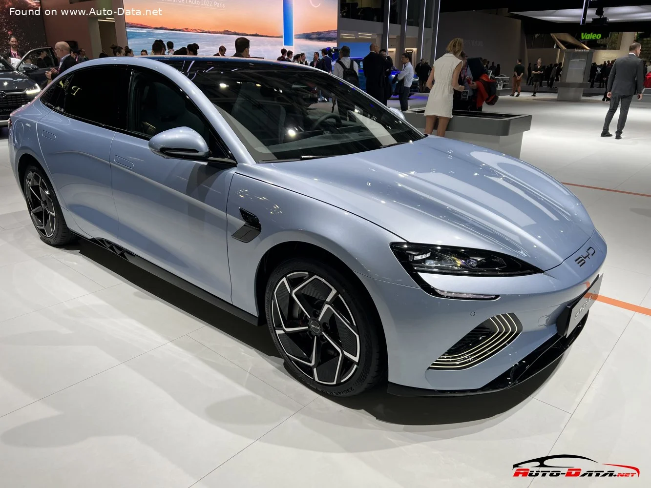 BYD Seal Design 82.5 kWh (313 Hp) Electric2022 - - 1