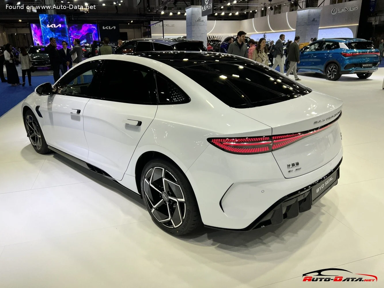 BYD Seal Design 82.5 kWh (313 Hp) Electric2022 - thumbnail 13