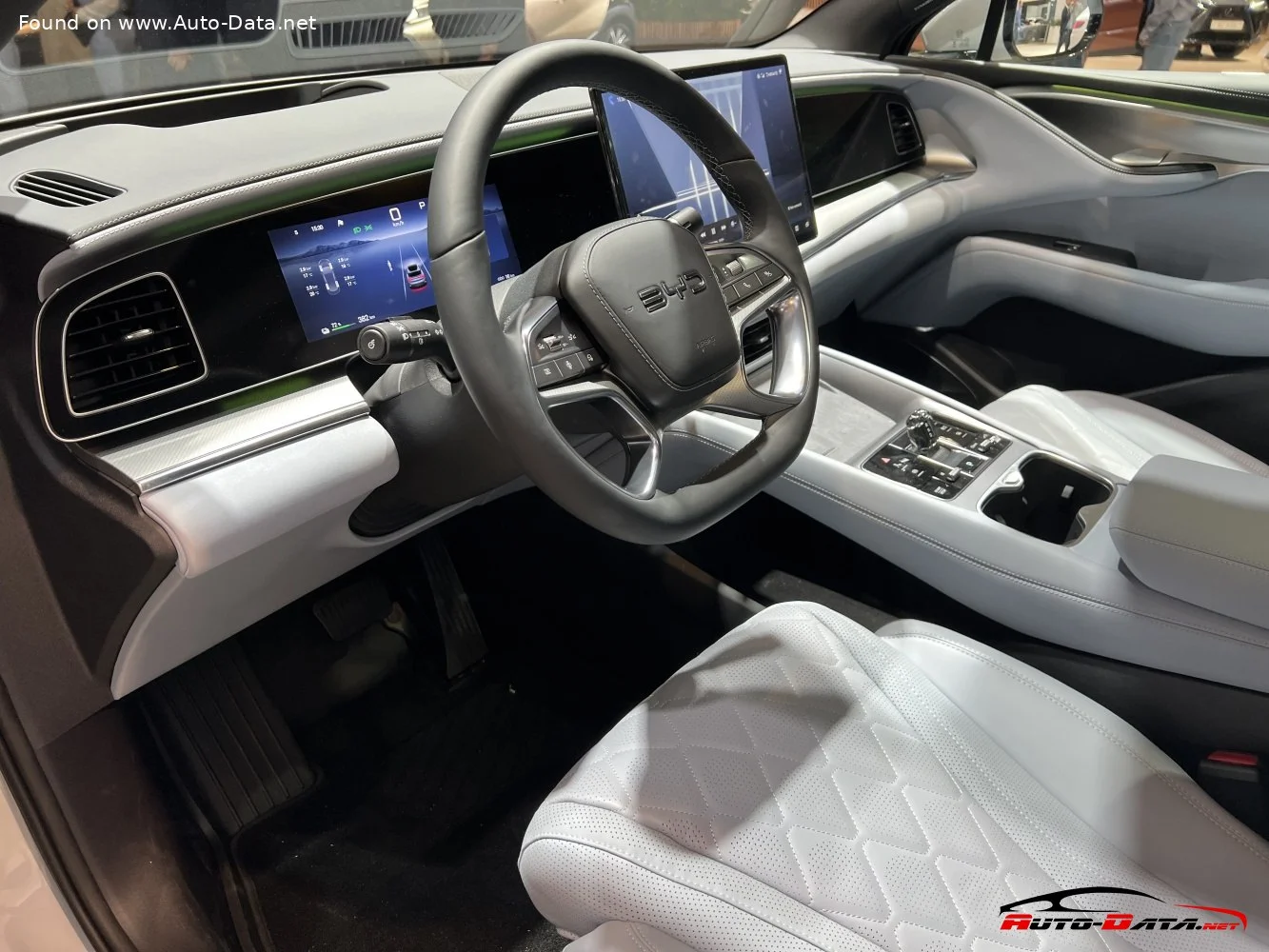BYD Sealion 7 82.5 kWh (313 Hp) Electric2024 - thumbnail 10