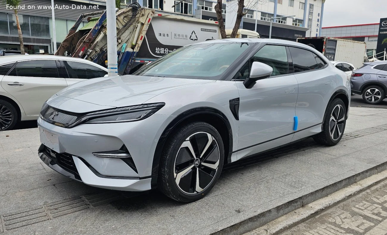 BYD Song L 71.8 kWh (204 Hp) Electric2023 - - 1