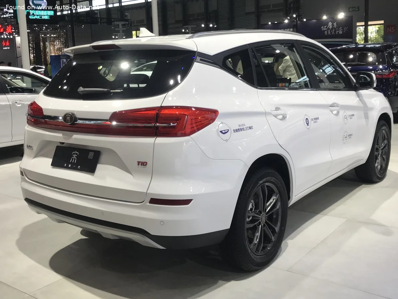 BYD Song 1.5 TID (154 Hp)2018 - 2019 thumbnail 2
