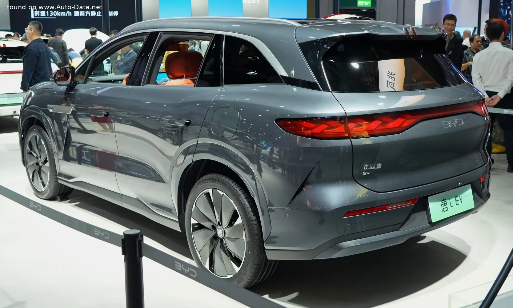 BYD Tang 100.5 kWh (1102 Hp) Electric 4WD2025 - thumbnail 2