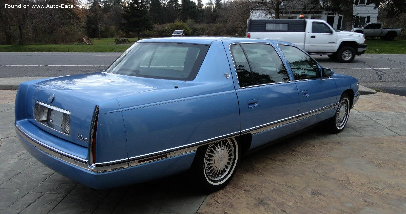 Cadillac DeVille 4.6 i V8 24V Concours (273 Hp)1994 - 1999 thumbnail 3