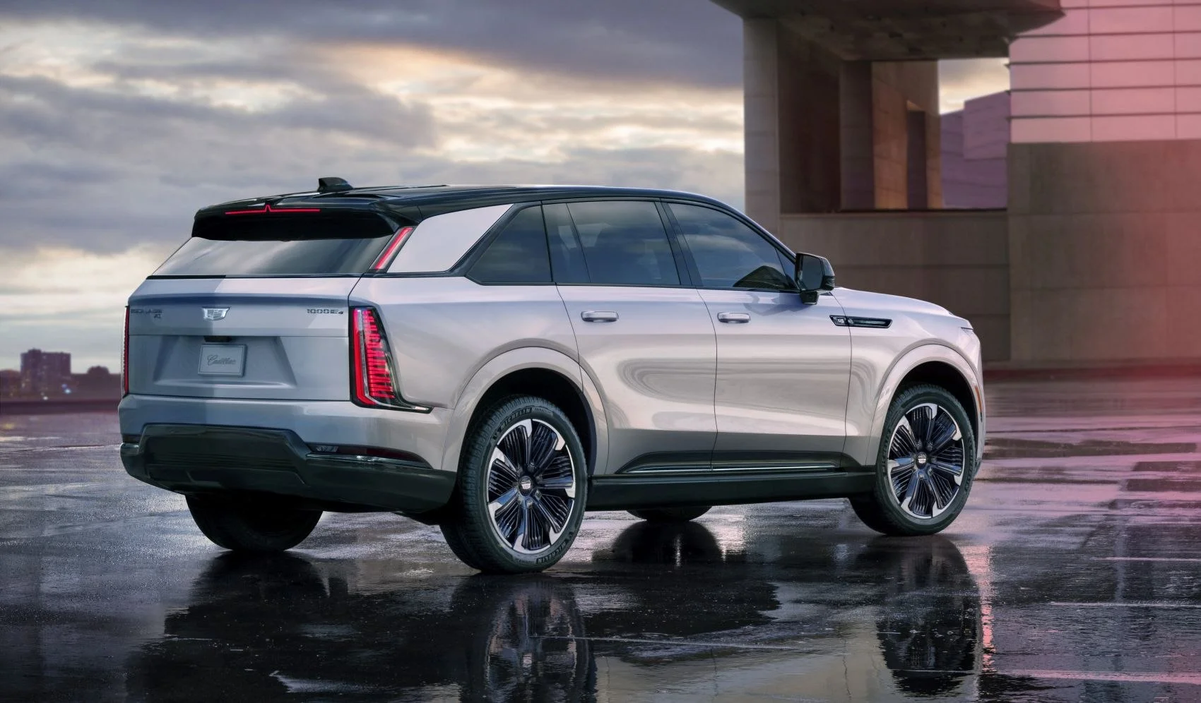 Cadillac Escalade 200 kWh (762 Hp) AWD Electric2024 - thumbnail 2