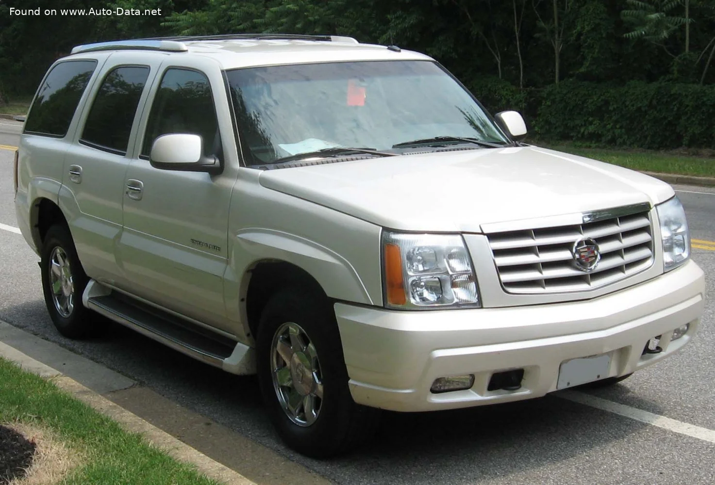 Cadillac Escalade 5.3 i V8 (288 Hp)2002 - 2006 thumbnail 2
