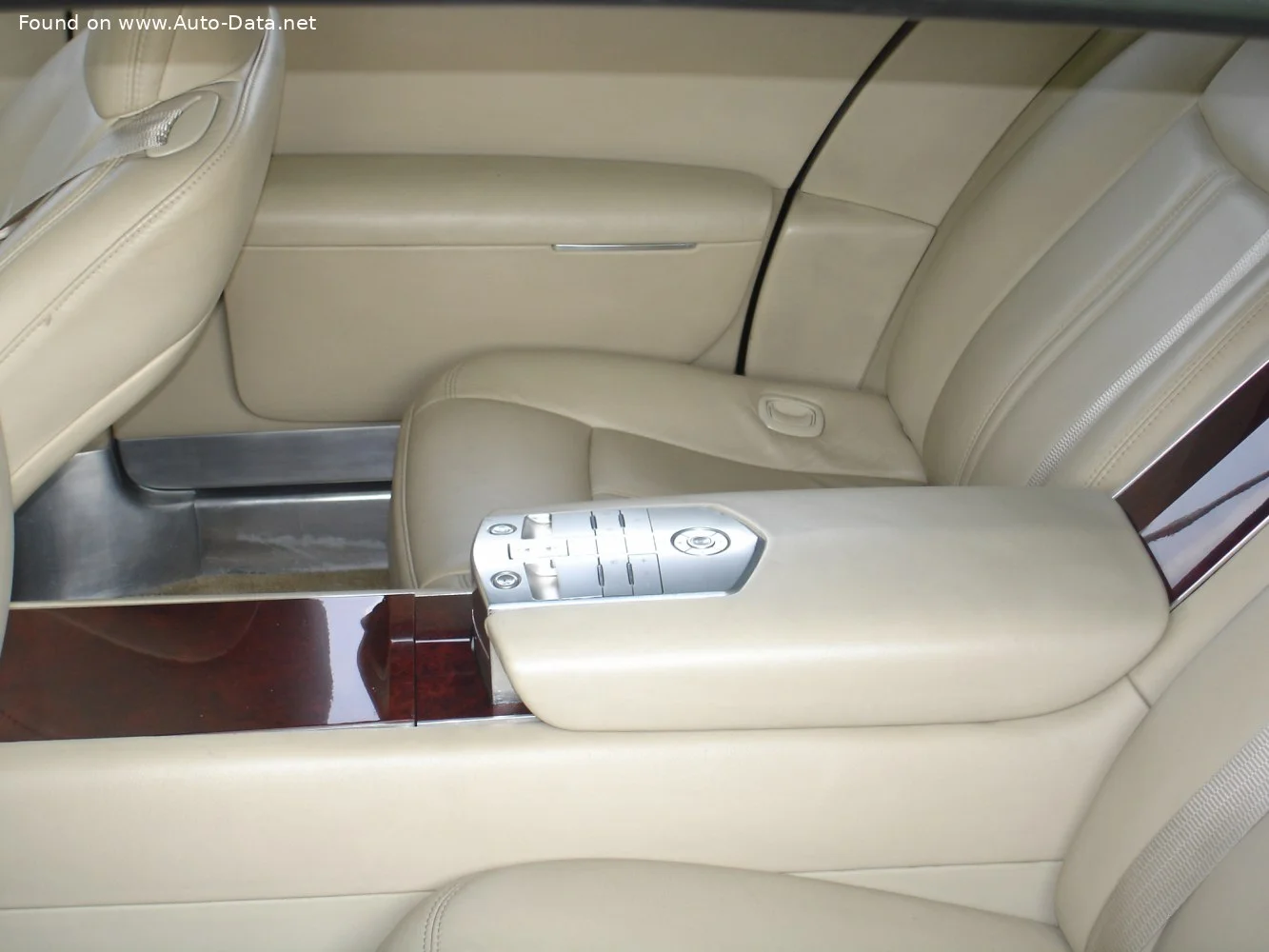 Cadillac Sixteen 13.6 V16 (1000 Hp) Hydra-Matic2003 - 2003 thumbnail 3