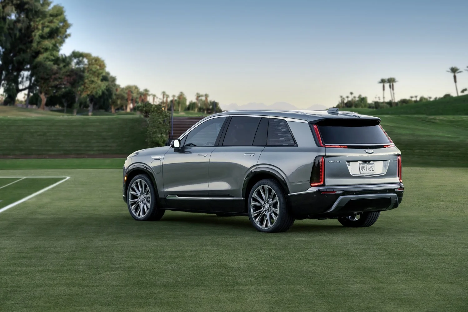 Cadillac VISTIQ 102 kWh (615 Hp) Dual Motor AWD2025 - thumbnail 7