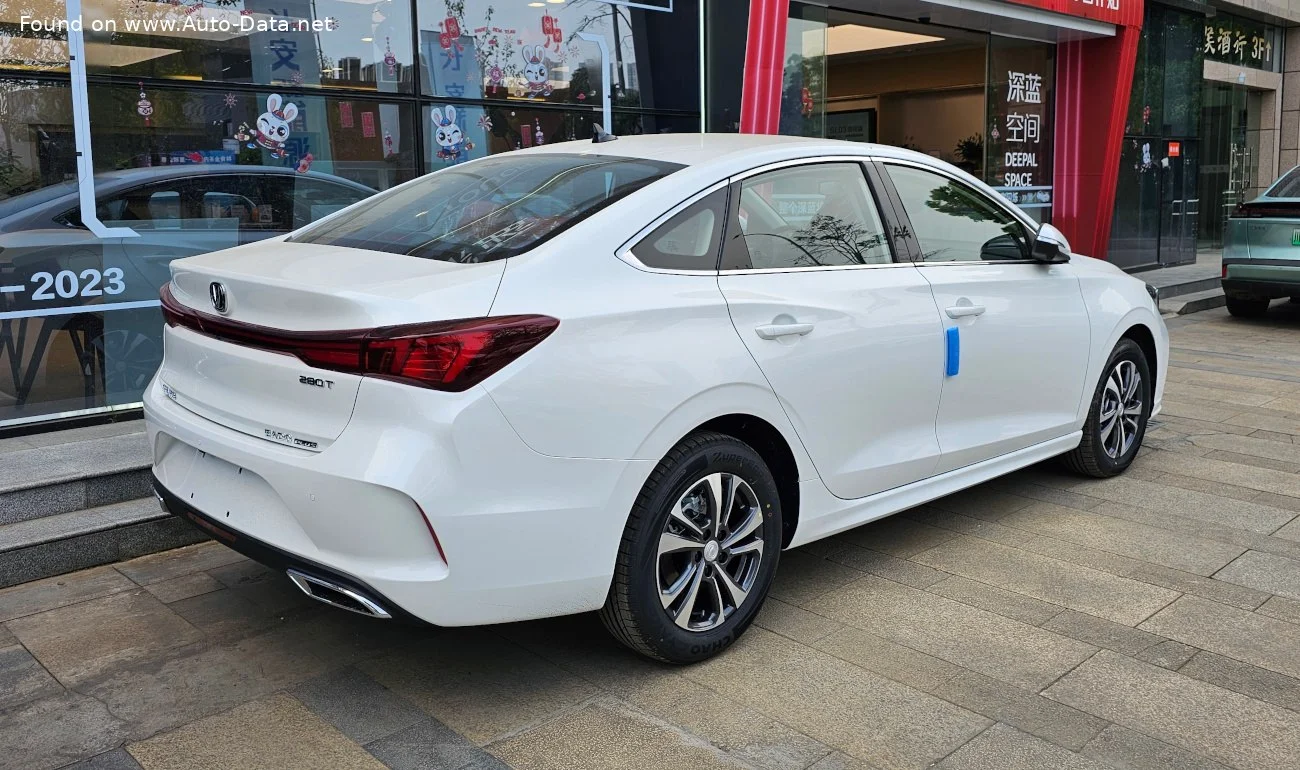 ChangAn Eado 1.4T GDI (160 Hp) DCT2020 - 2024 thumbnail 2