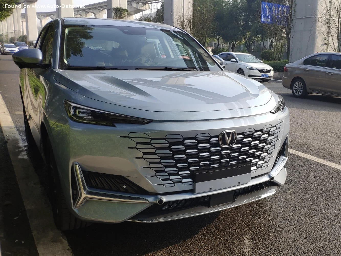 ChangAn UNI-K 2.0T (233 Hp) 4WD Aisin2021 - thumbnail 2