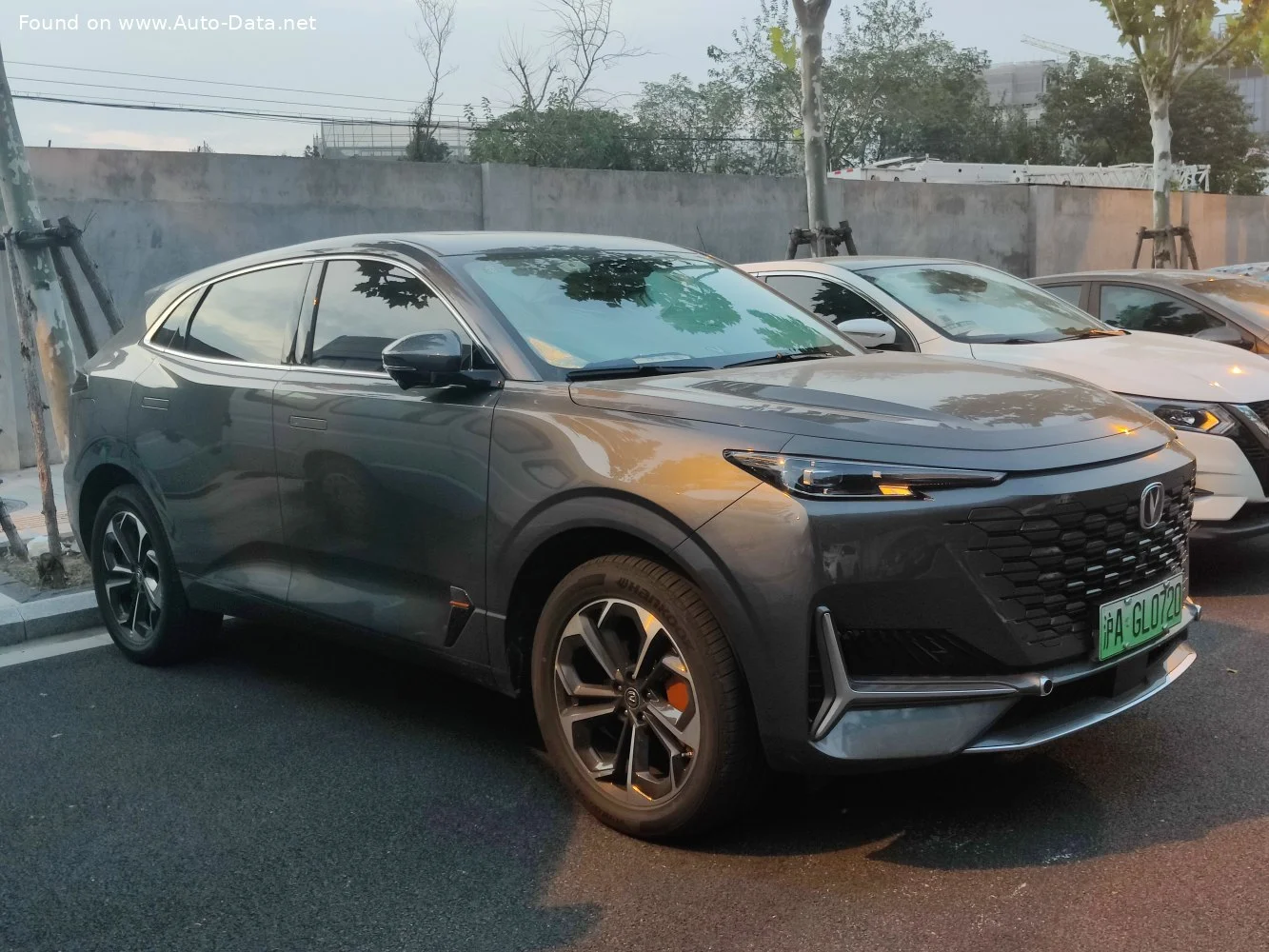 ChangAn UNI-K 2.0T (233 Hp) 4WD Aisin2021 - thumbnail 4
