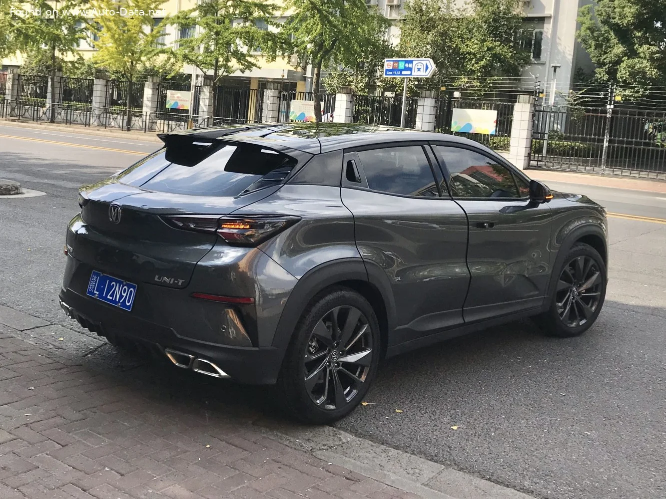 ChangAn UNI-T 1.5T (180 Hp) DCT2020 - 2021 thumbnail 3