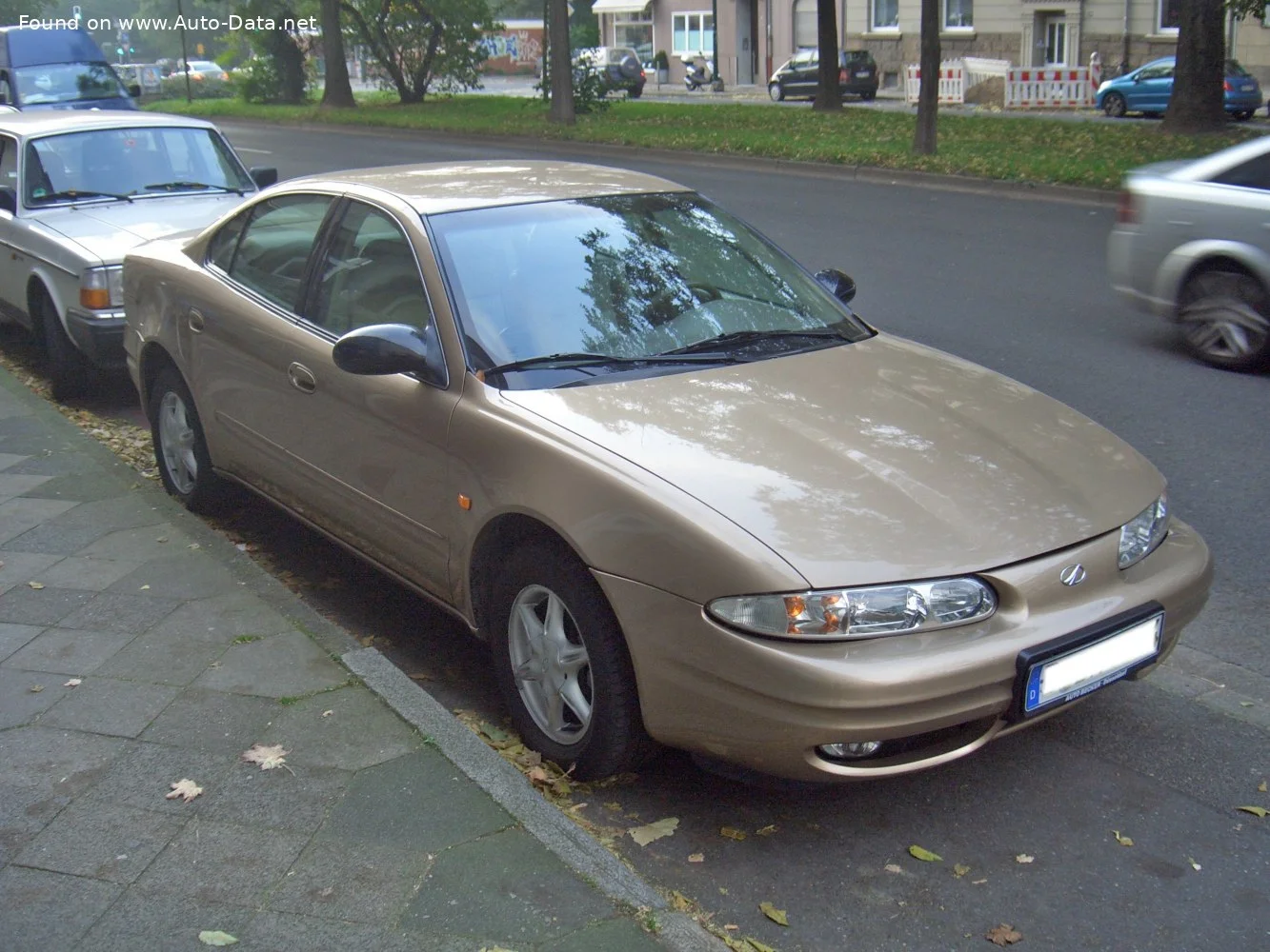 Chevrolet Alero 2.4 i 16V (141 Hp)1999 - 2001 thumbnail 5