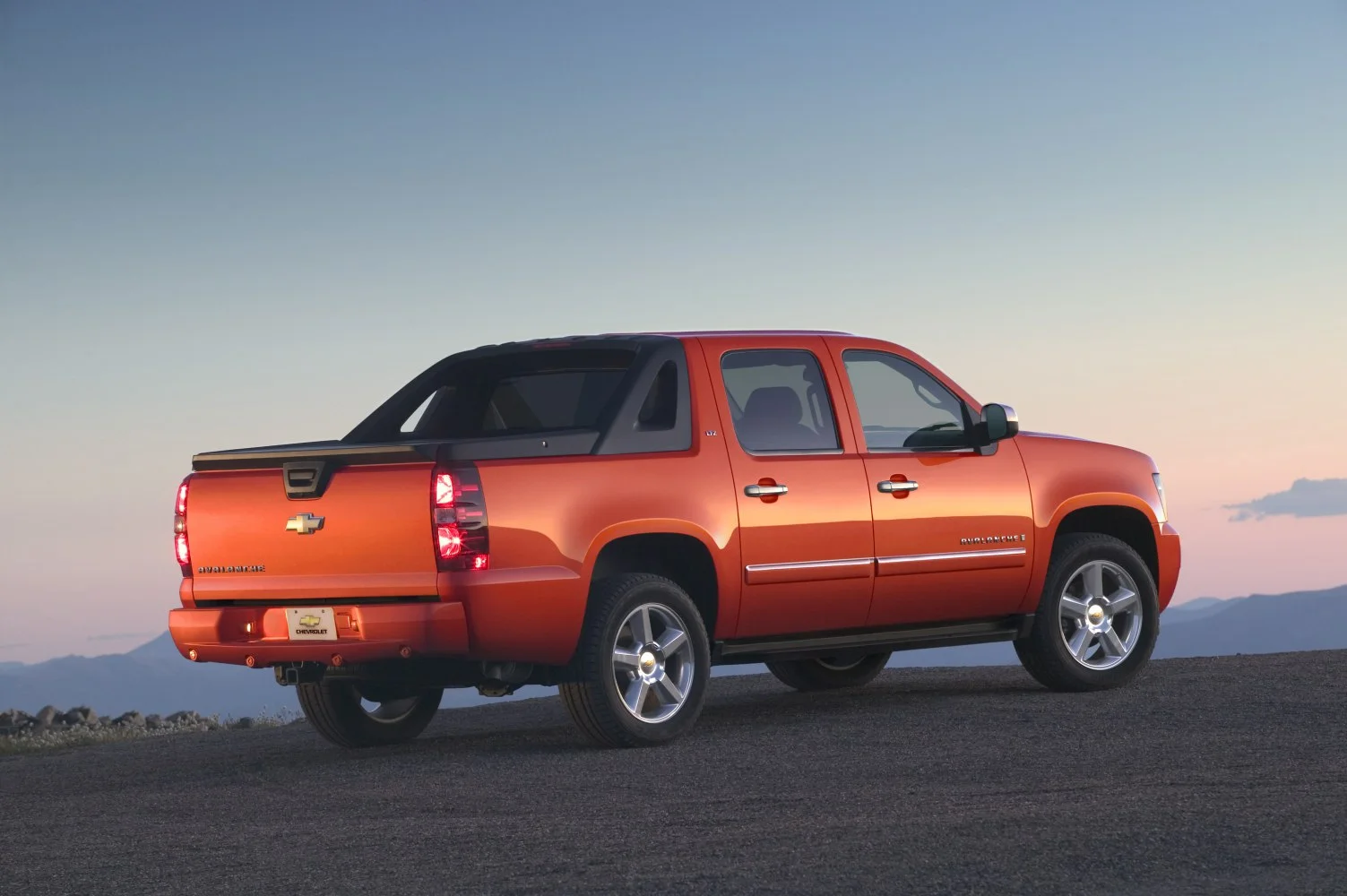 Chevrolet Avalanche 5.3 V8 Vortec (314/330 Hp) FlexFuel 4WD Hydra-Matic2009 - 2010 thumbnail 2