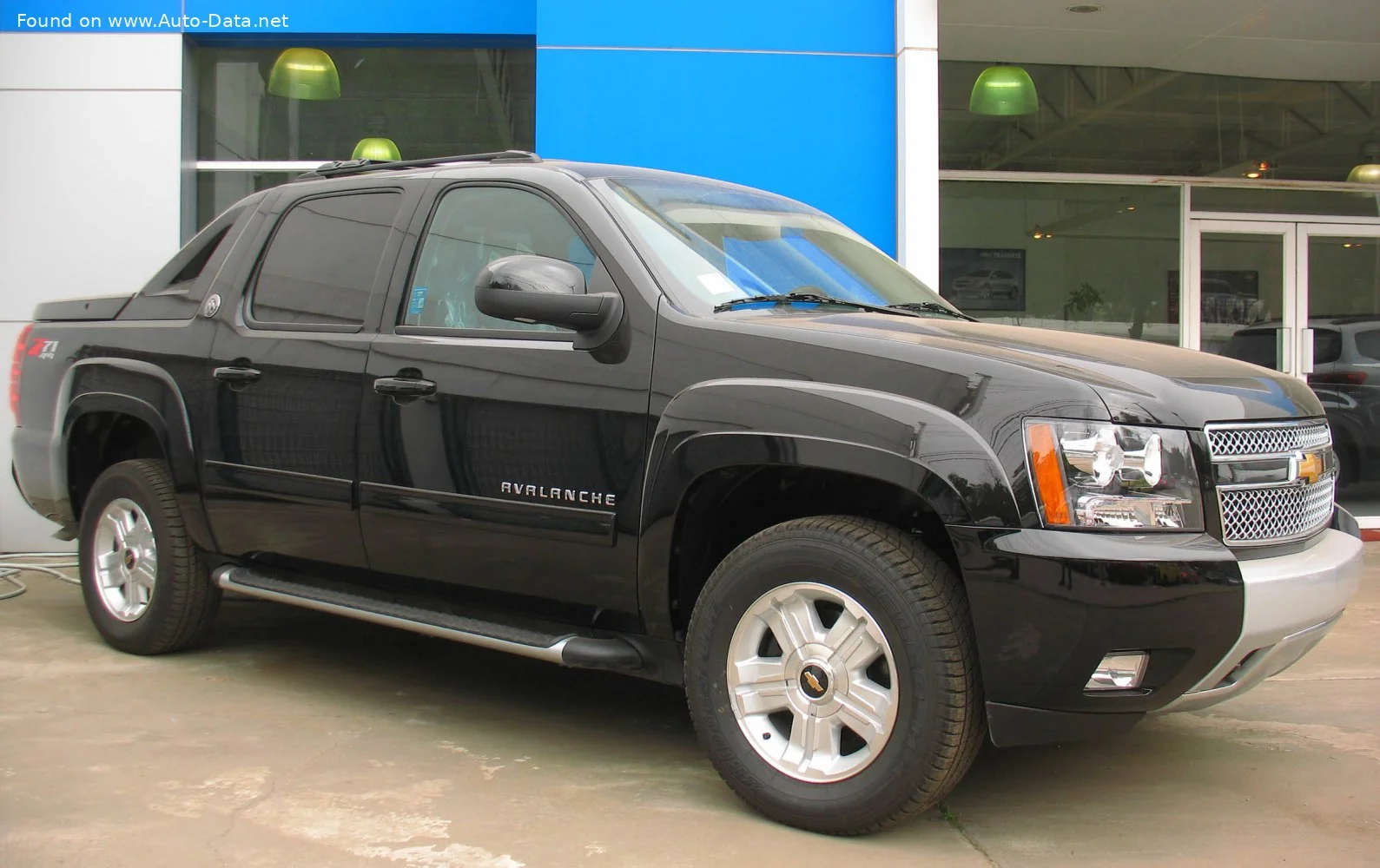 Chevrolet Avalanche 5.3 V8 Vortec (314/330 Hp) FlexFuel 4WD Hydra-Matic2009 - 2010 thumbnail 7