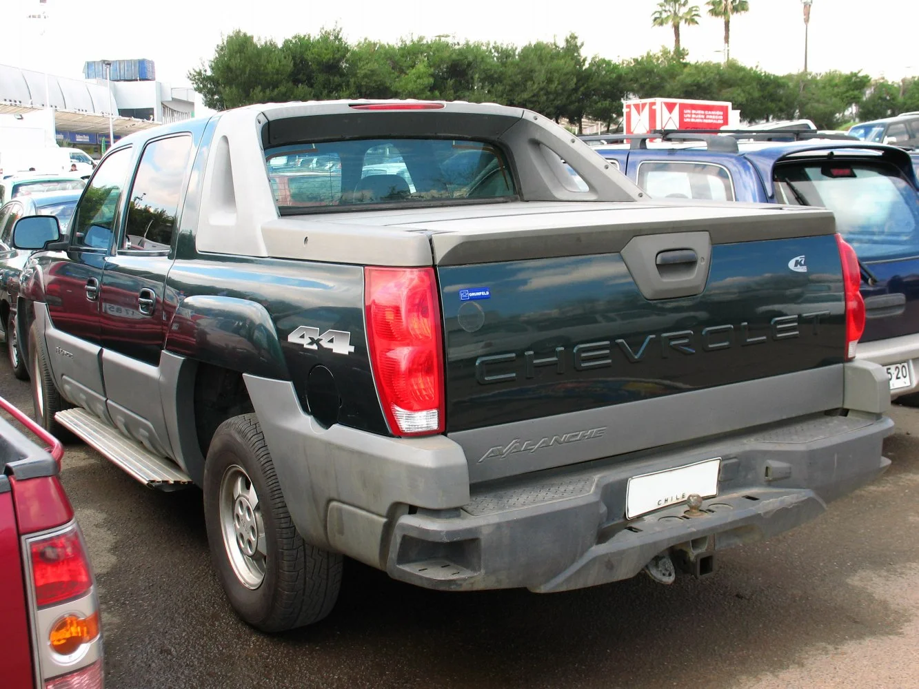 Chevrolet Avalanche 5.3 i V8 (294 Hp) 4WD2001 - 2006 thumbnail 4