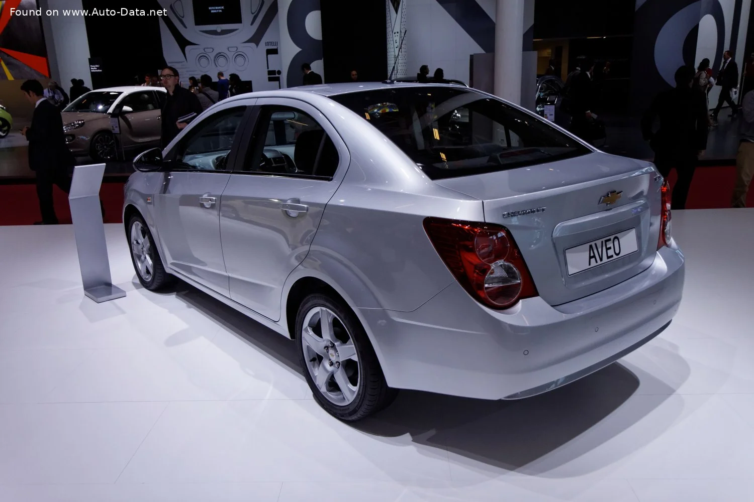 Chevrolet Aveo 1.2 16V (70 Hp)2011 - 2015 thumbnail 4