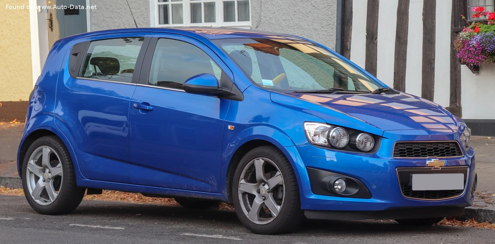 Chevrolet Aveo 1.2 16V (70 Hp)2011 - 2015 thumbnail 2