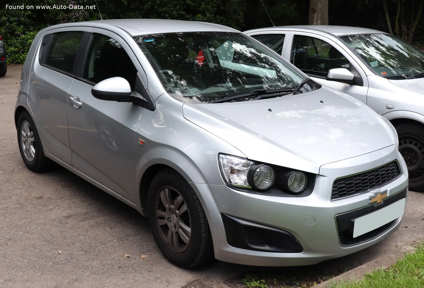 Chevrolet Aveo 1.2 16V (70 Hp)2011 - 2015 thumbnail 6