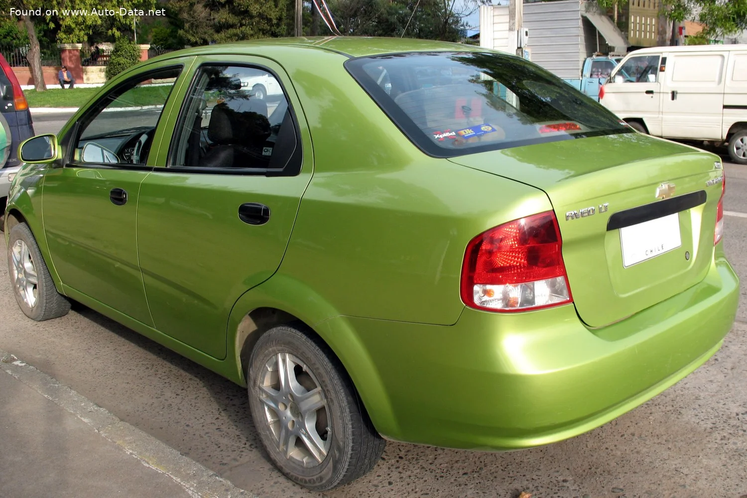 Chevrolet Aveo 1.2 i 8V (72 Hp)2004 - thumbnail 4