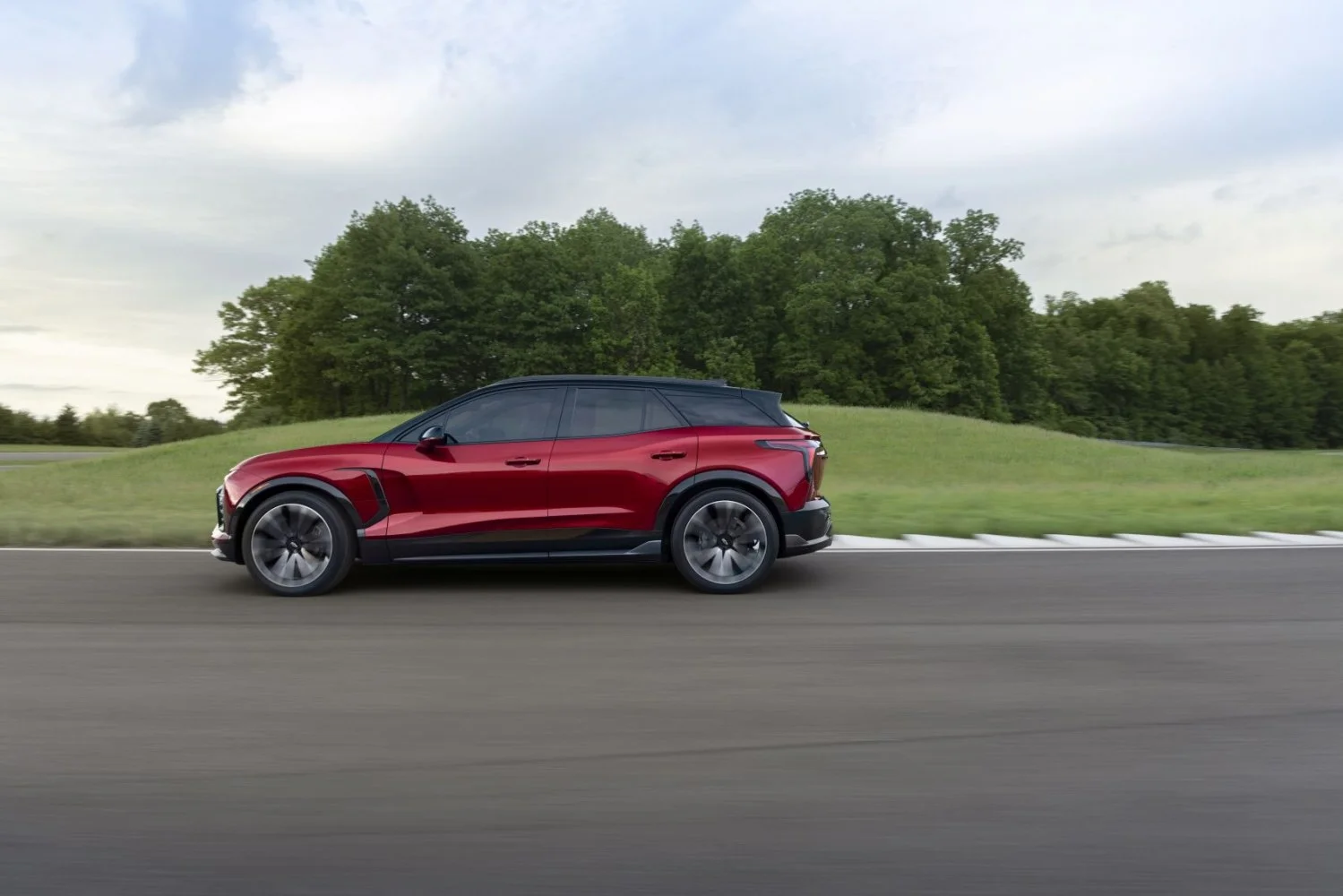 Chevrolet Blazer EV 102 kWh (340 Hp)2023 - thumbnail 5