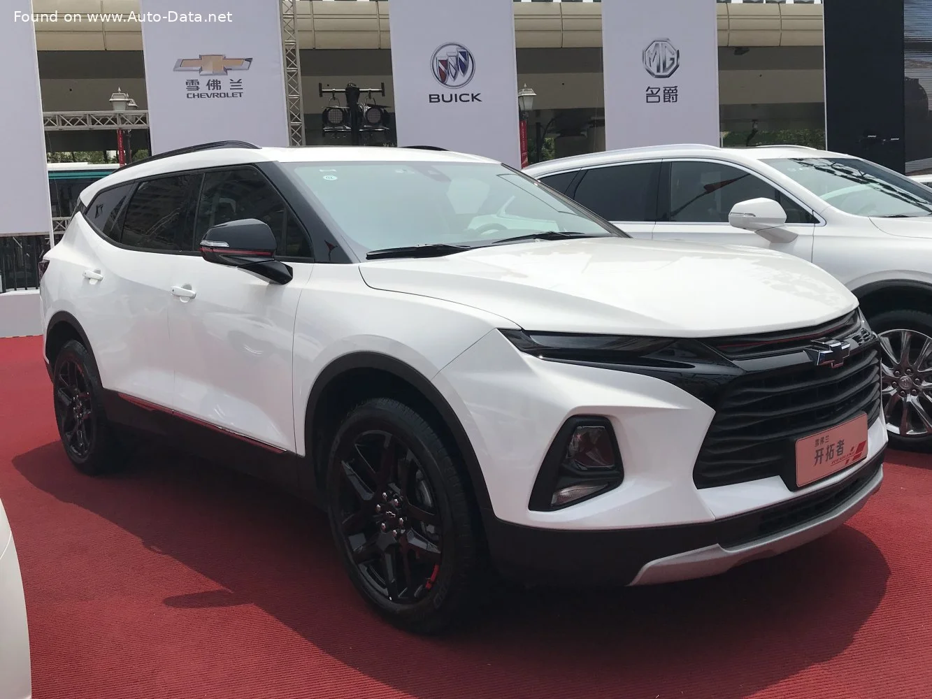 Chevrolet Blazer 2.0T (230 Hp) Automatic2019 - 2022 thumbnail 3