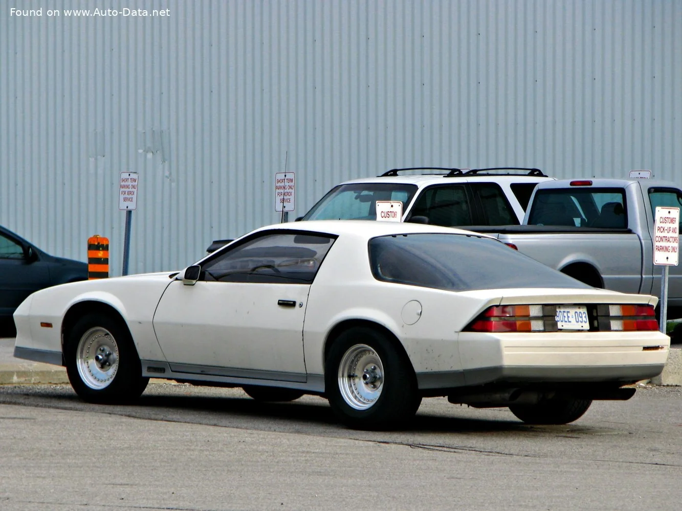 Chevrolet Camaro 2.5 EFI (90 Hp)1982 - 1984 thumbnail 13