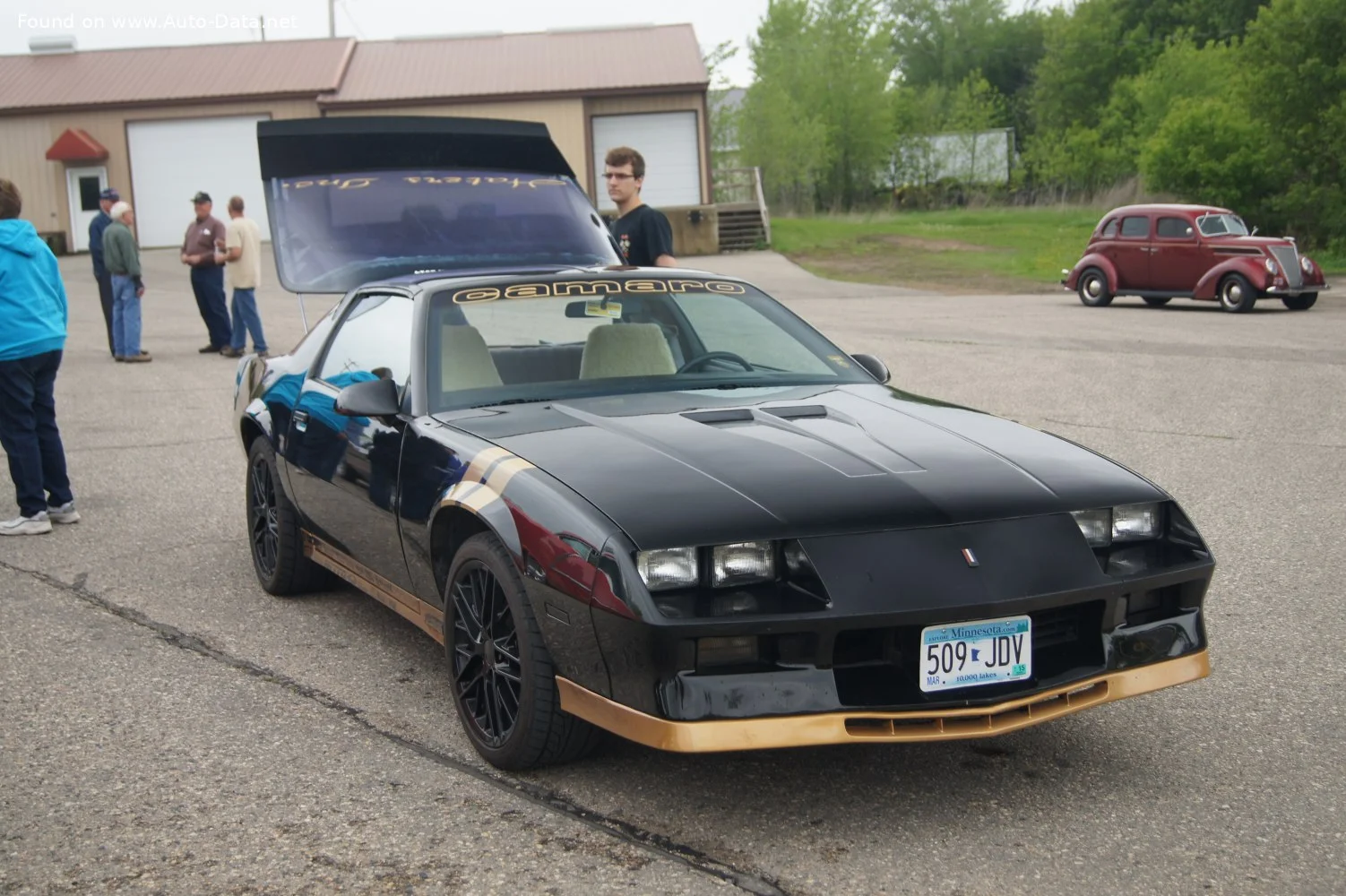 Chevrolet Camaro 2.5 EFI (90 Hp)1982 - 1984 thumbnail 4