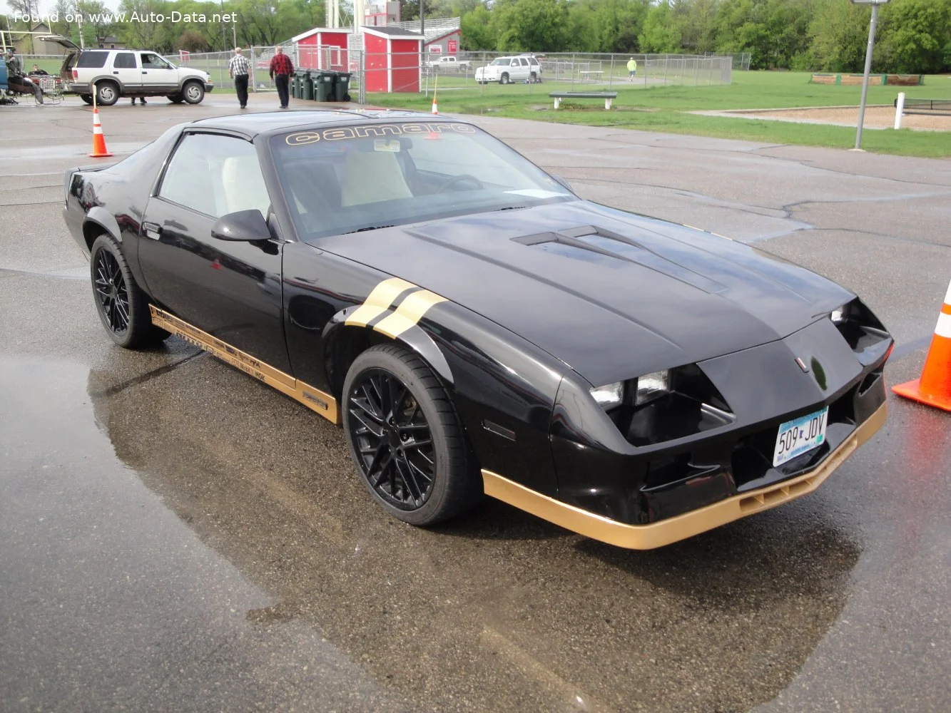 Chevrolet Camaro 2.5 EFI (90 Hp)1982 - 1984 thumbnail 5