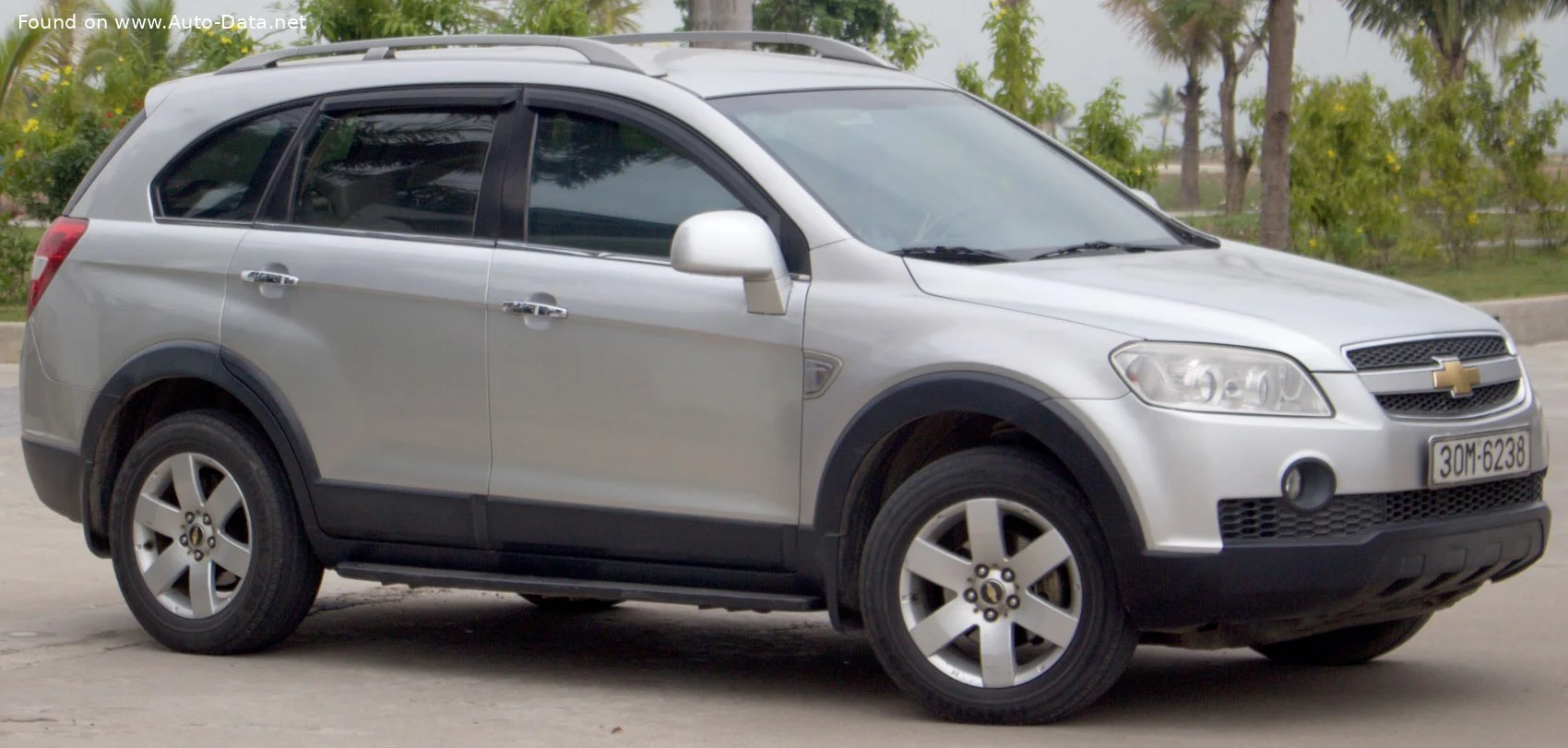 Chevrolet Captiva 2.0 VCDi (127 Hp)2007 - 2010 thumbnail 4