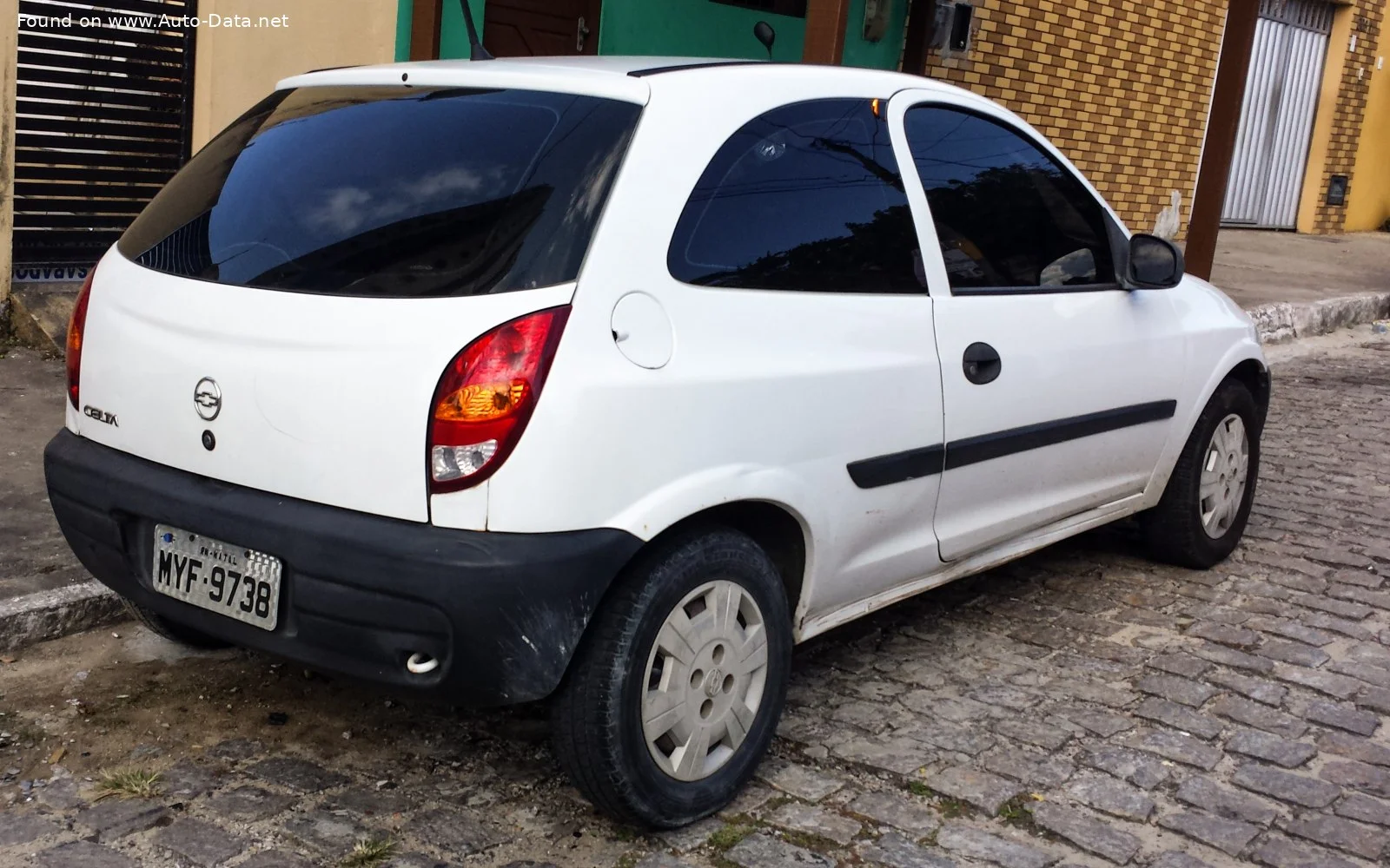 Chevrolet Celta 1.0 i 16V (60 Hp)2000 - 2015 thumbnail 2