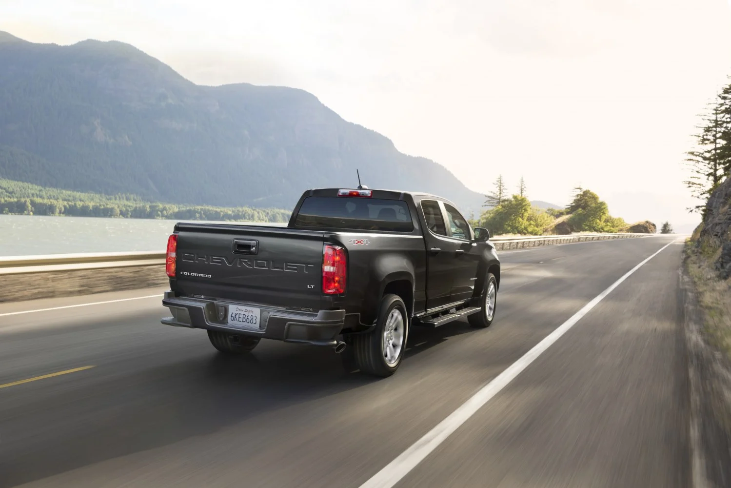Chevrolet Colorado 2.8d (181 Hp) 4WD Automatic2021 - 2022 thumbnail 2