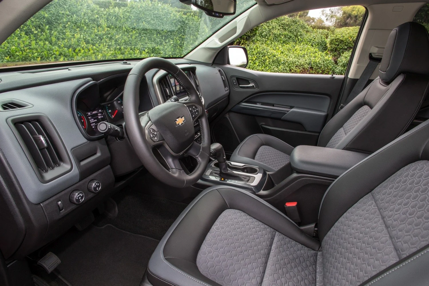 Chevrolet Colorado 2.8d (186 Hp) 4WD Automatic2016 - 2020 thumbnail 13