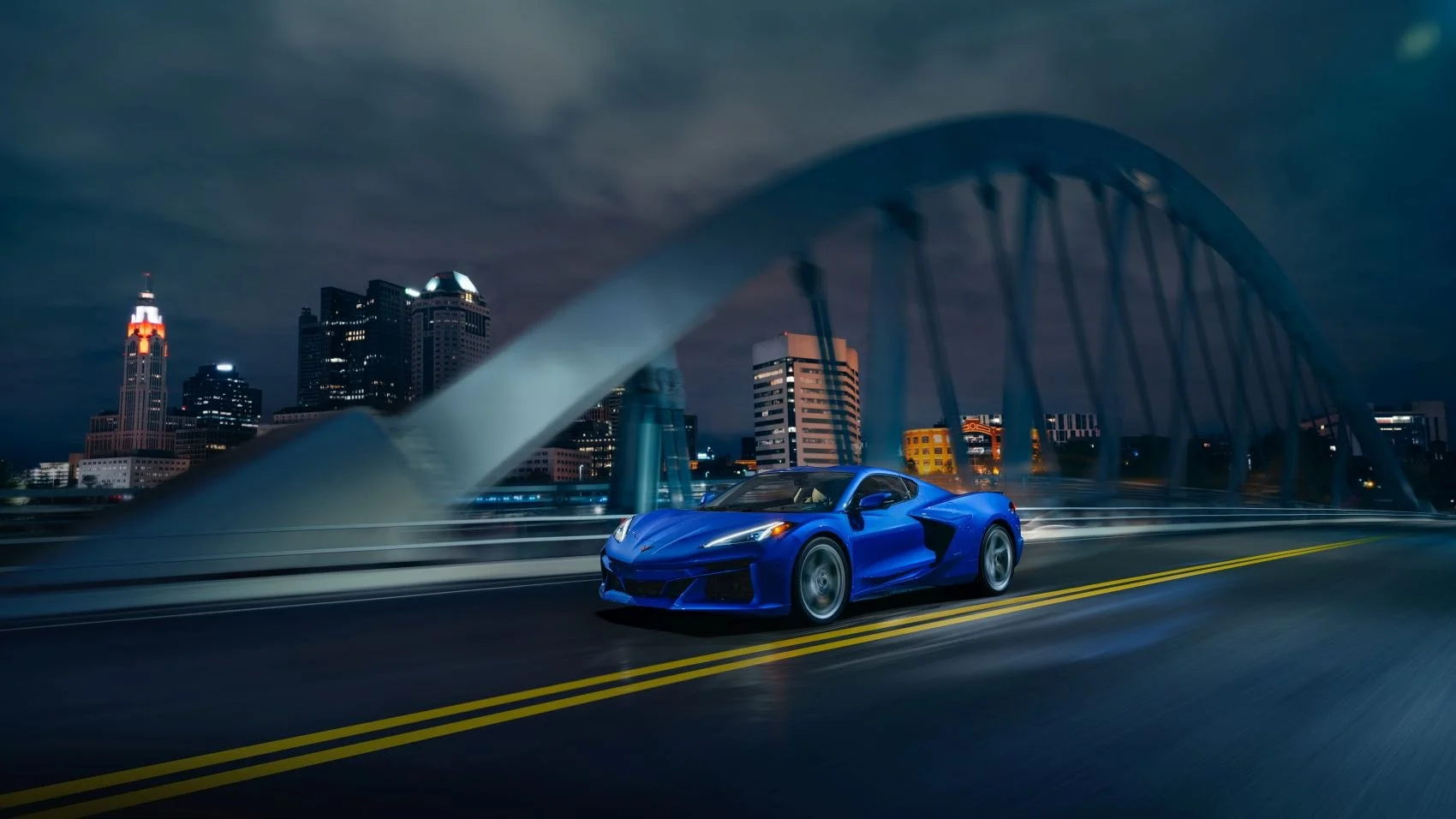Chevrolet Corvette E-Ray 6.2 V8 (655 Hp) e-AWD DCT (USA)2023 - thumbnail 2