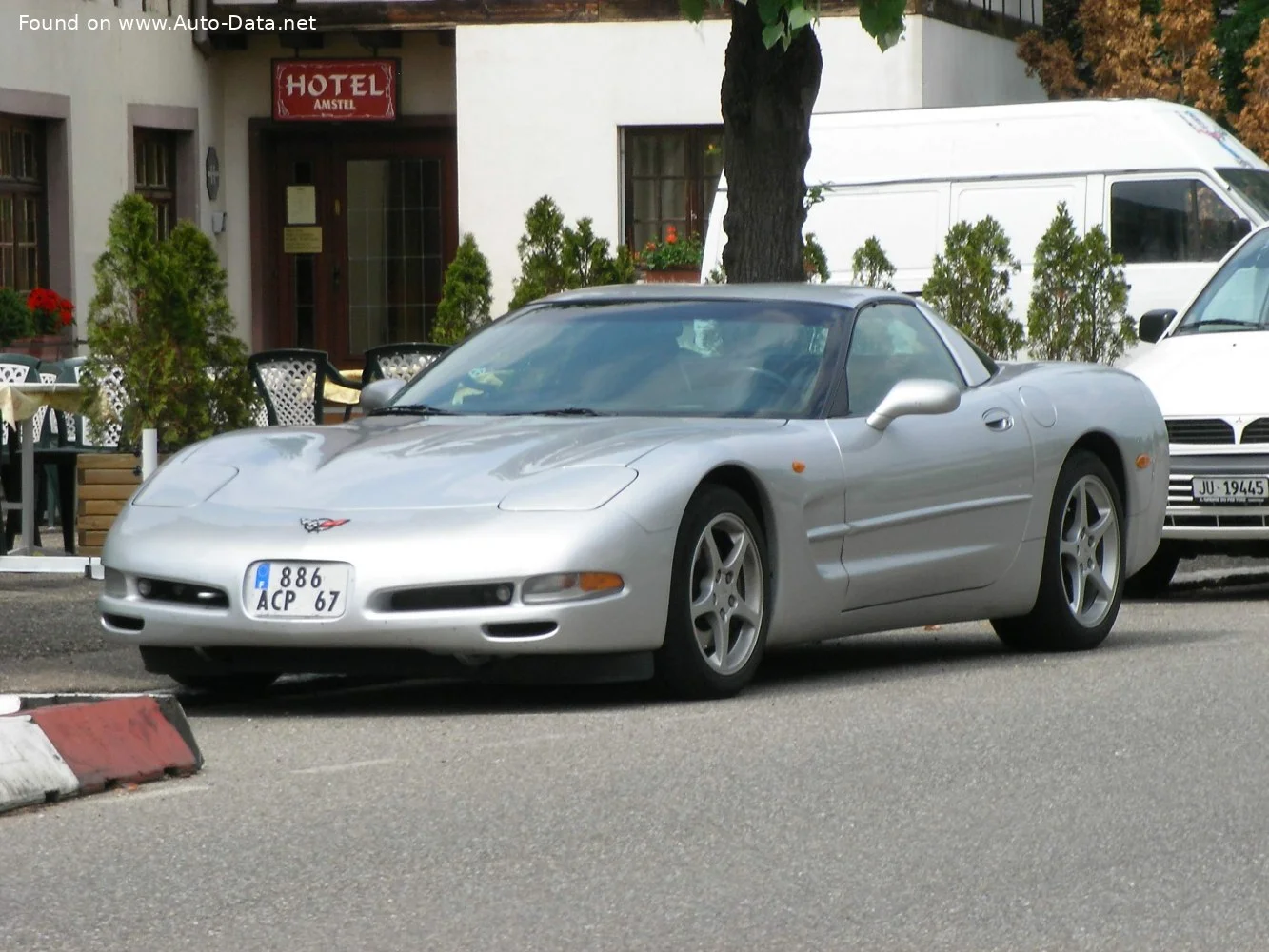 Chevrolet Corvette 5.7 i V8 16V (350 Hp)1997 - 2001 thumbnail 6