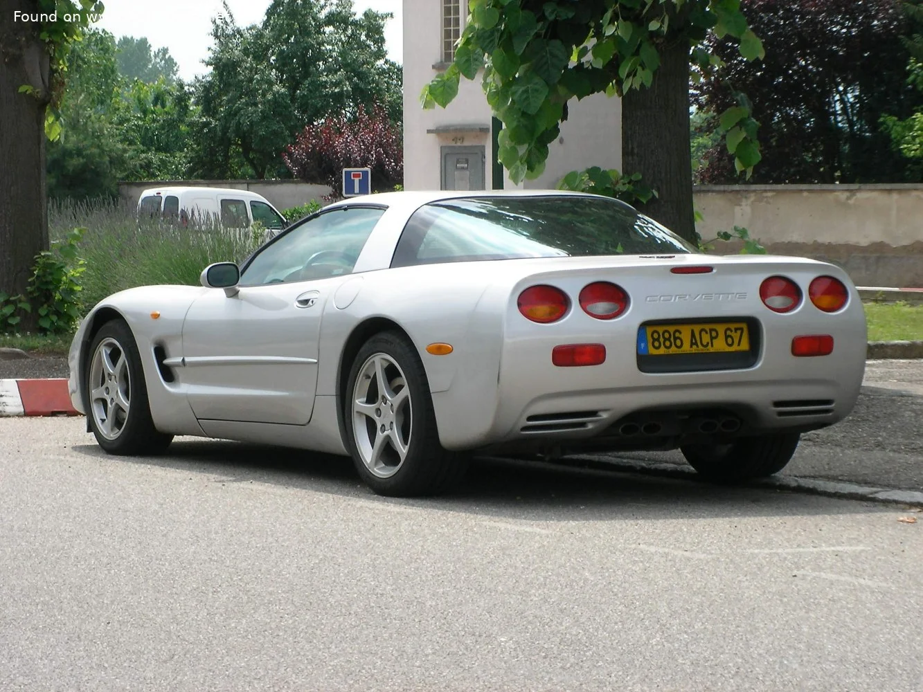 Chevrolet Corvette 5.7 i V8 16V (350 Hp)1997 - 2001 thumbnail 7