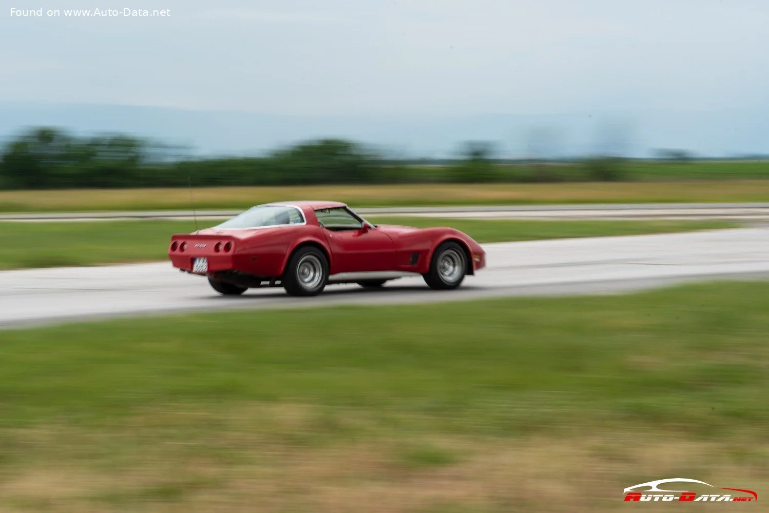 Chevrolet Corvette 5.7 V8 (190 Hp)1980 - 1982 thumbnail 14
