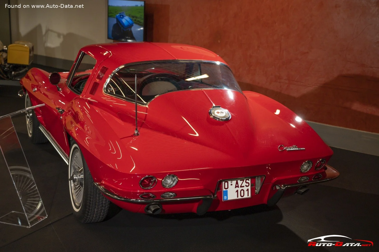 Chevrolet Corvette Chevrolet Corvette Coupe (C2) thumbnail 4