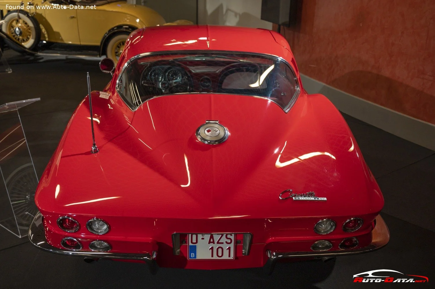 Chevrolet Corvette Chevrolet Corvette Coupe (C2) thumbnail 5