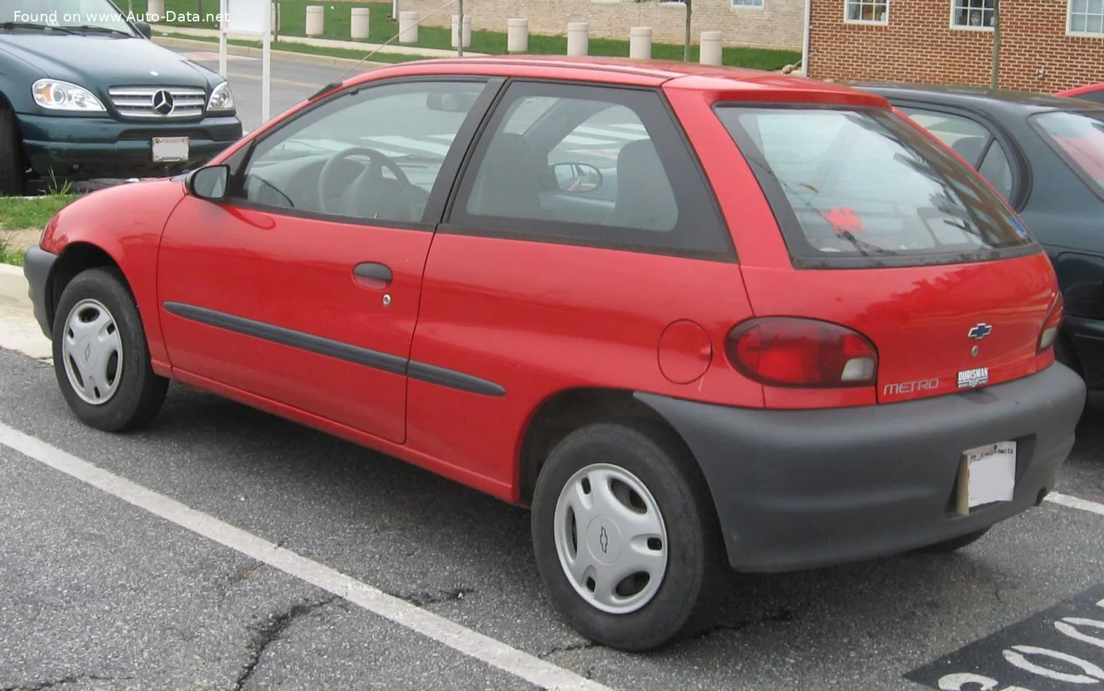 Chevrolet Metro 1.0 i (56 Hp)1998 - 2007 thumbnail 2