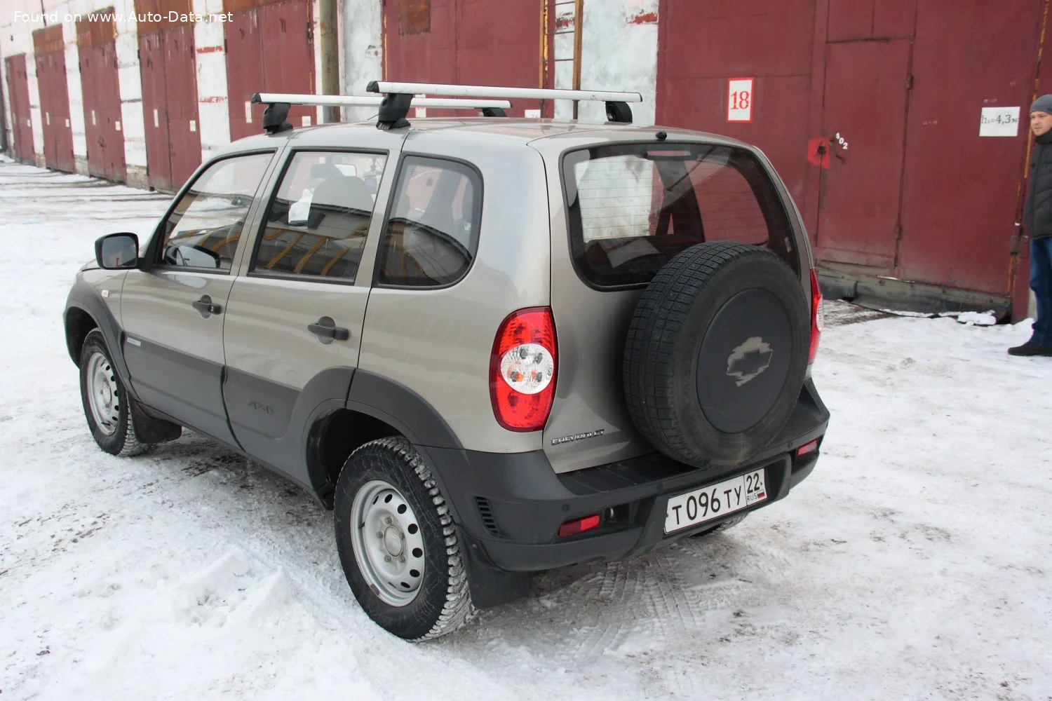 Chevrolet Niva 1.7 i (80 Hp)2002 - 2009 thumbnail 2