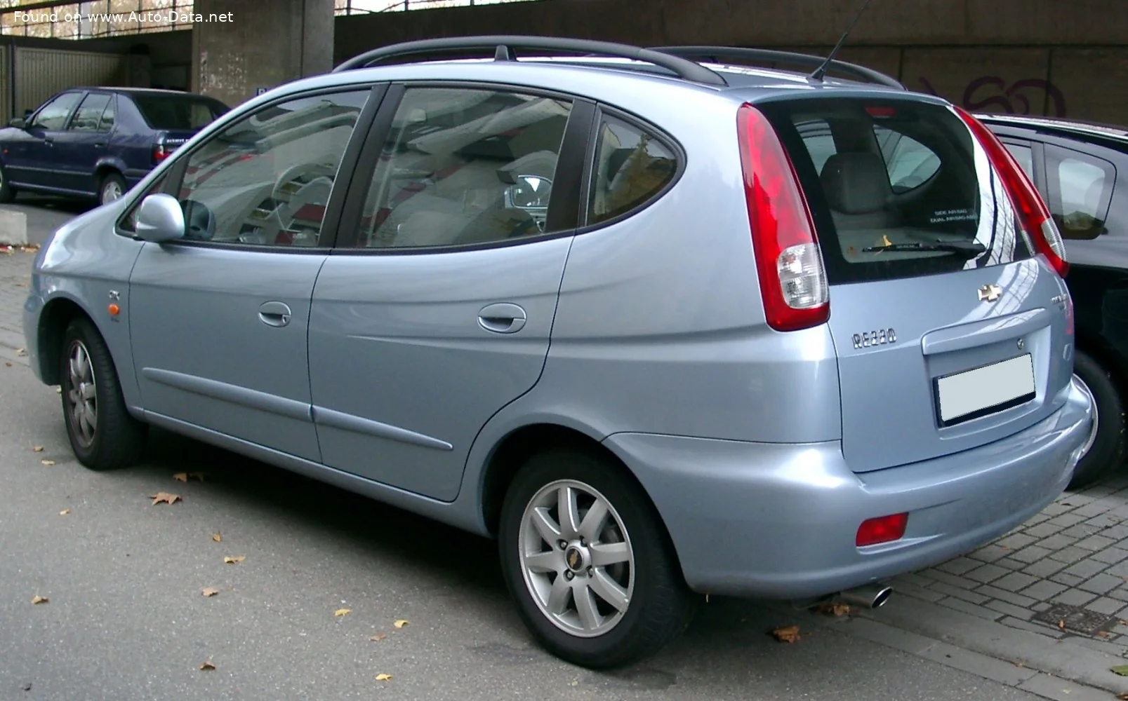 Chevrolet Rezzo 1.6 i 16V (105 Hp)2004 - 2008 thumbnail 2