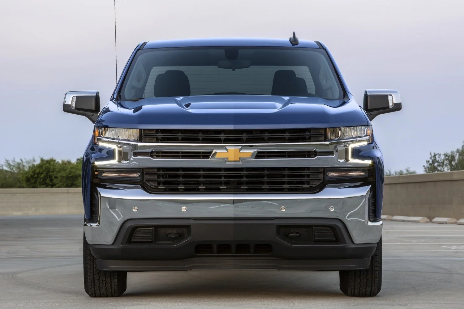 Chevrolet Silverado 1500 2.7 Turbo (310 Hp) 4WD Automatic2018 - 2021 thumbnail 2