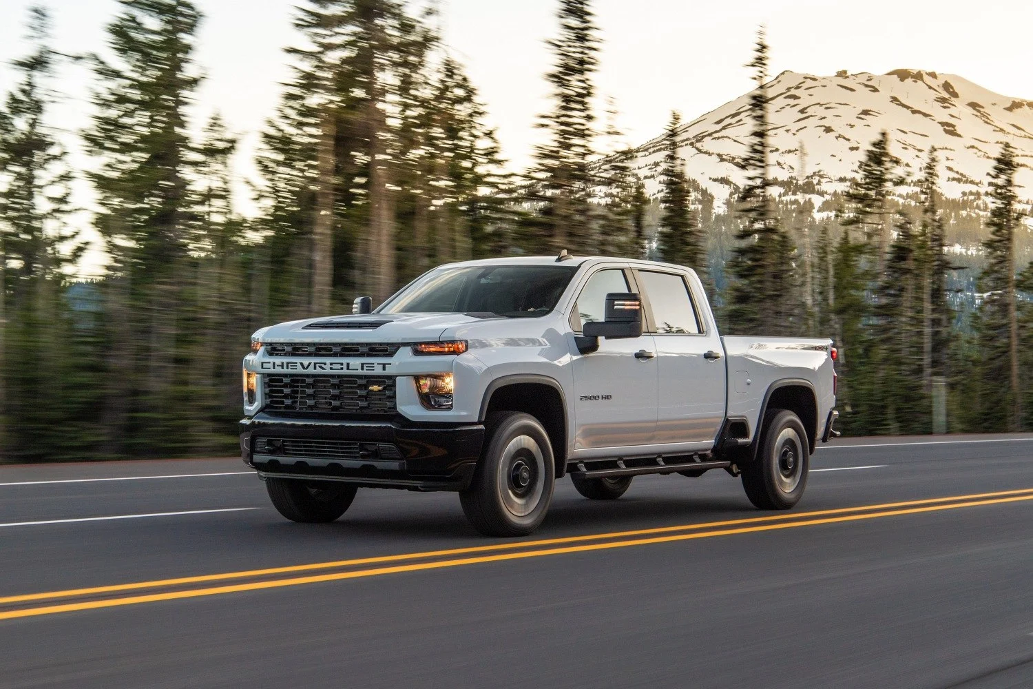 Chevrolet Silverado 2500 HD 6.6 Duramax V8 (445 Hp) 4WD Automatic2020 - 2023 thumbnail 10